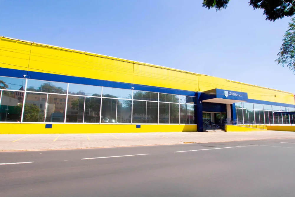 Fachada da Metropolitana em Ribeirão Preto